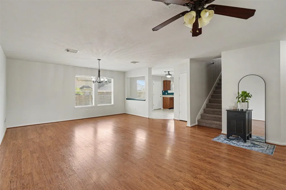 3105 Centennial Village Drive Pearland, TX 77584