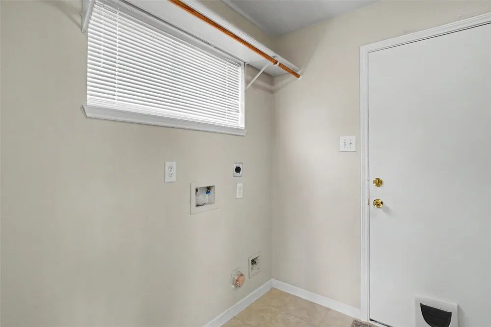 3105 Centennial Village Drive Pearland, TX 77584