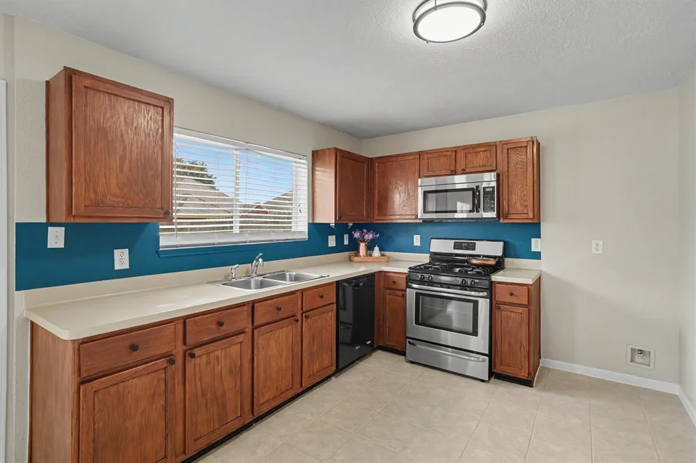 3105 Centennial Village Drive Pearland, TX 77584