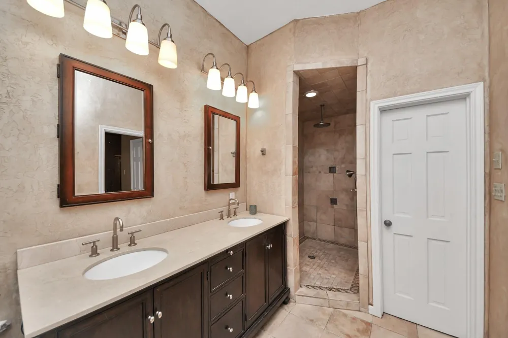 722 Chevy Chase Circle Sugar Land, TX 77478