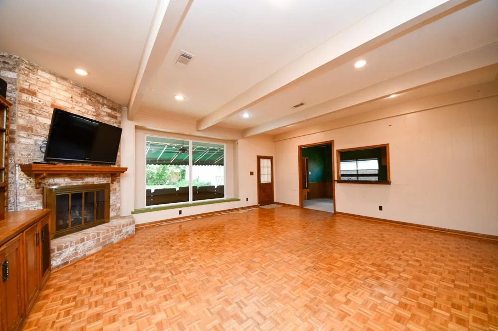 722 Chevy Chase Circle Sugar Land, TX 77478