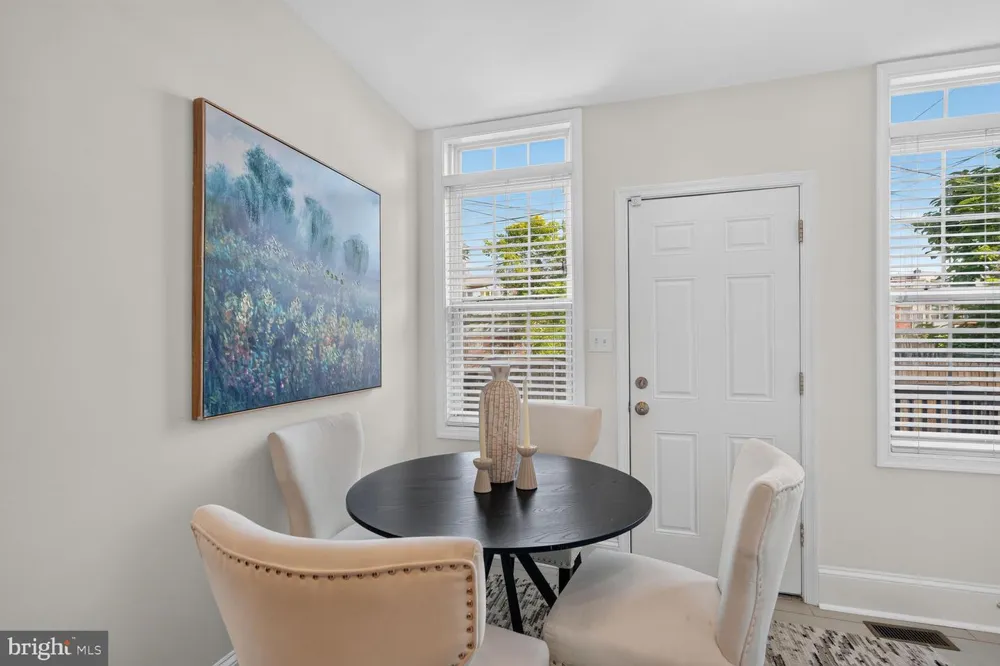 437 KENYON STREET NW Washington, DC 20010