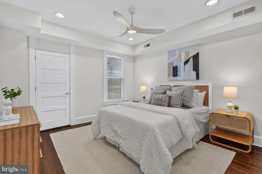 437 KENYON STREET NW Washington, DC 20010