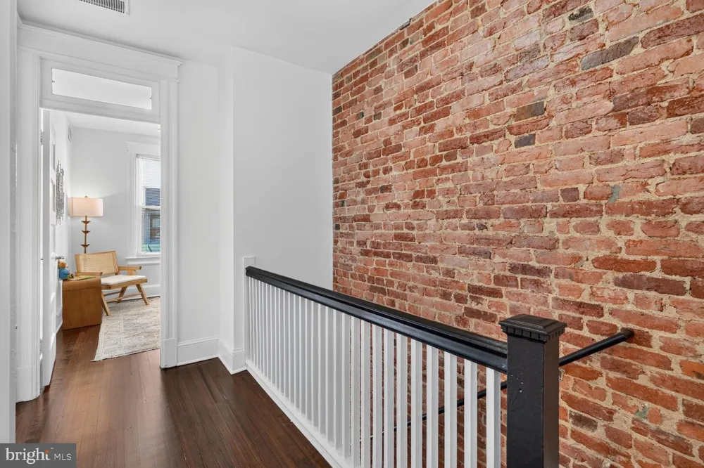 437 KENYON STREET NW Washington, DC 20010