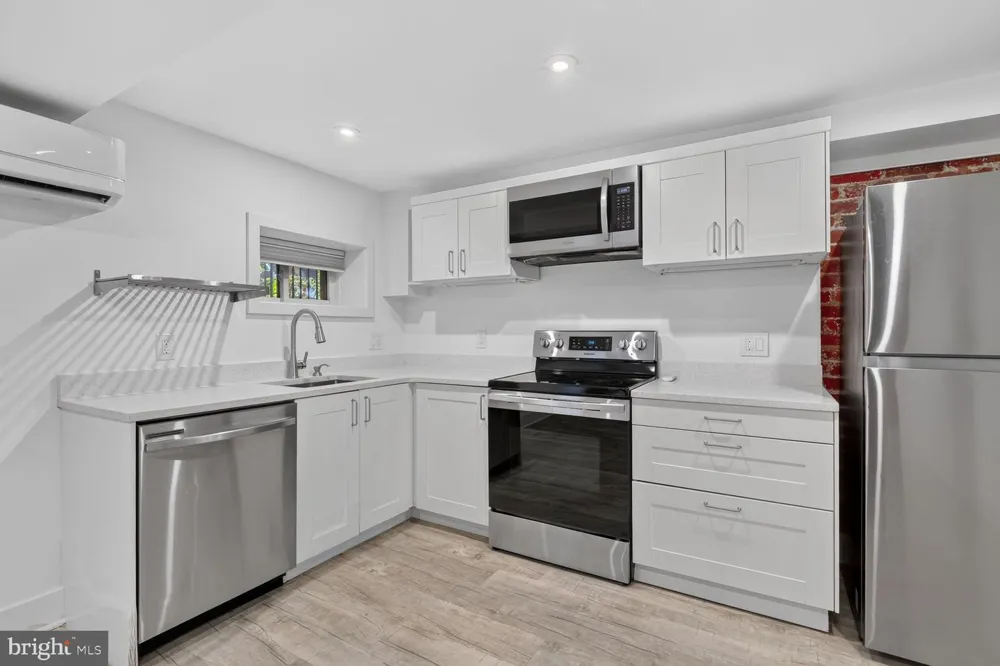 437 KENYON STREET NW Washington, DC 20010