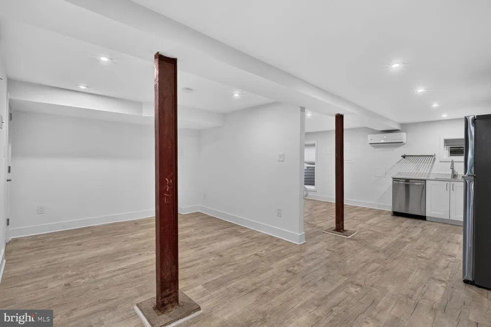 437 KENYON STREET NW Washington, DC 20010