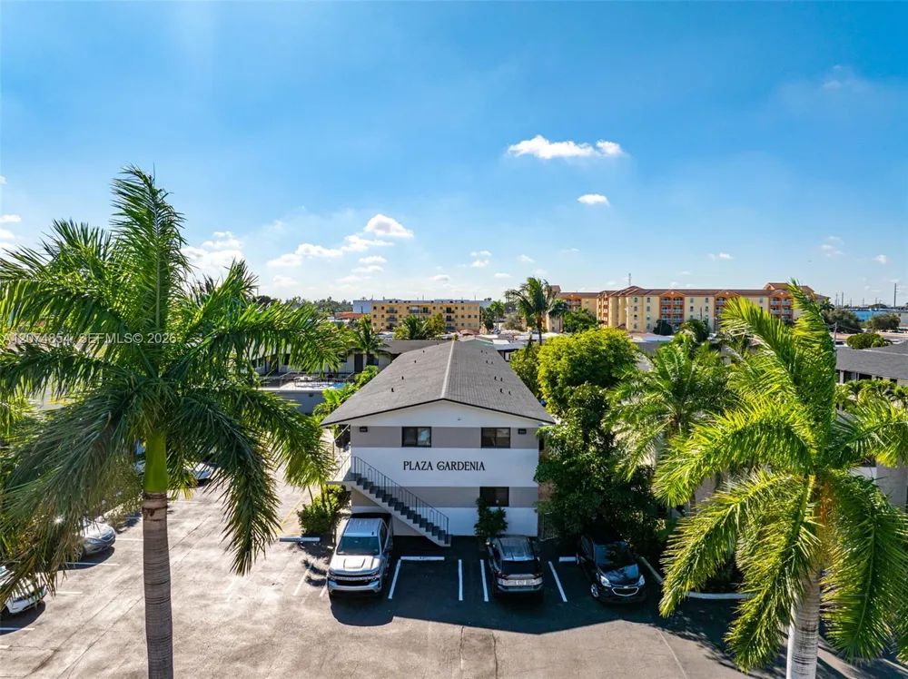 1345 W 28th St #17 Hialeah, FL 33010