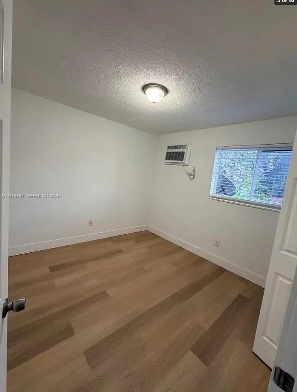 1380 SW 2nd St #7 Miami, FL 33135