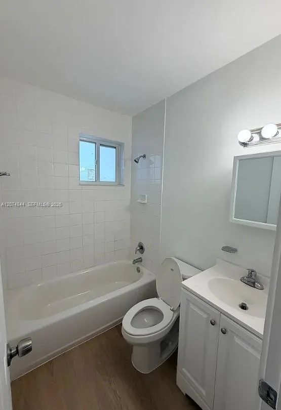 1380 SW 2nd St #7 Miami, FL 33135