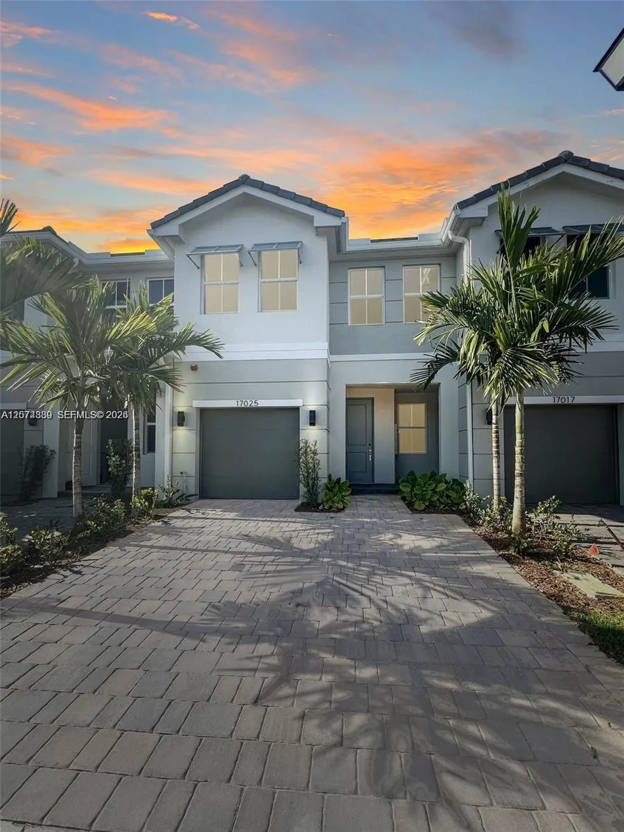 17025 1st Street Pembroke Pines, FL 33027