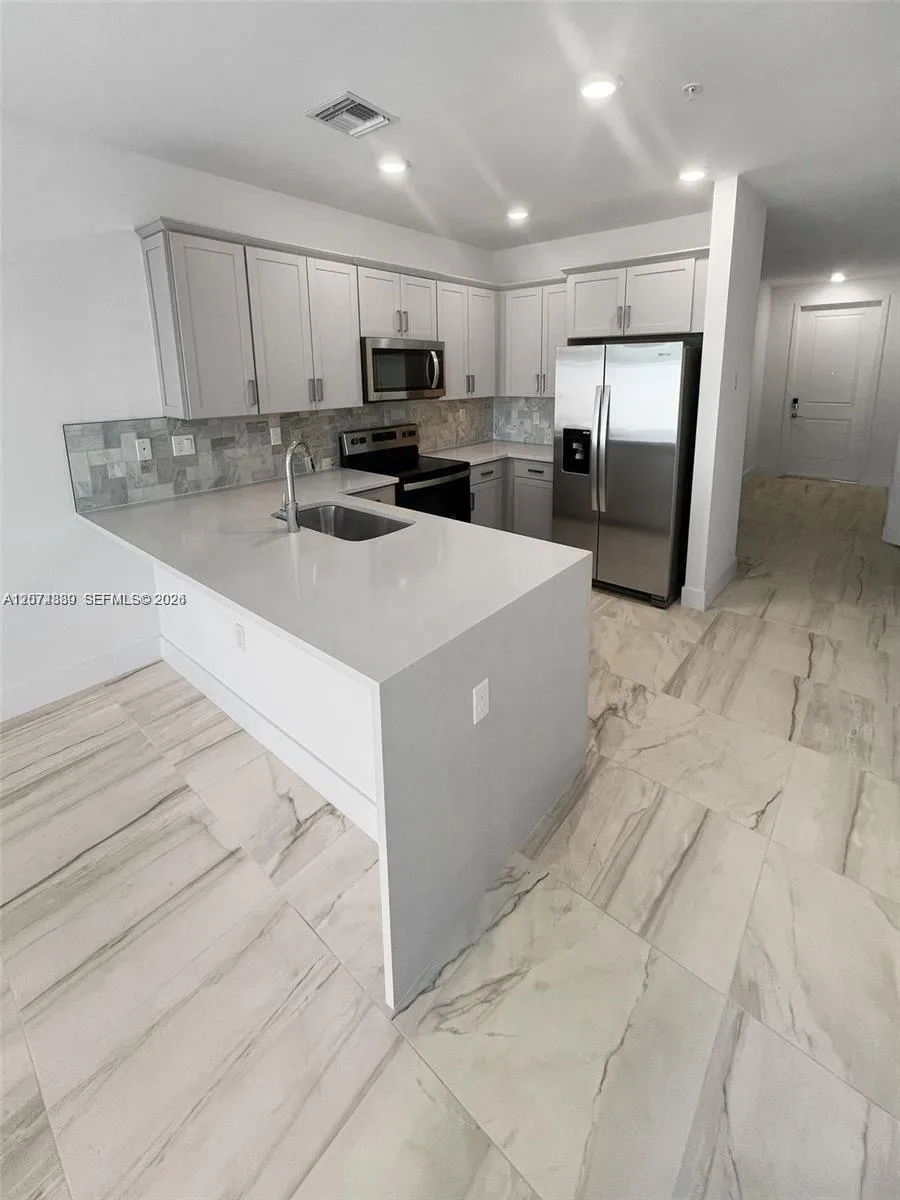 17025 1st Street Pembroke Pines, FL 33027