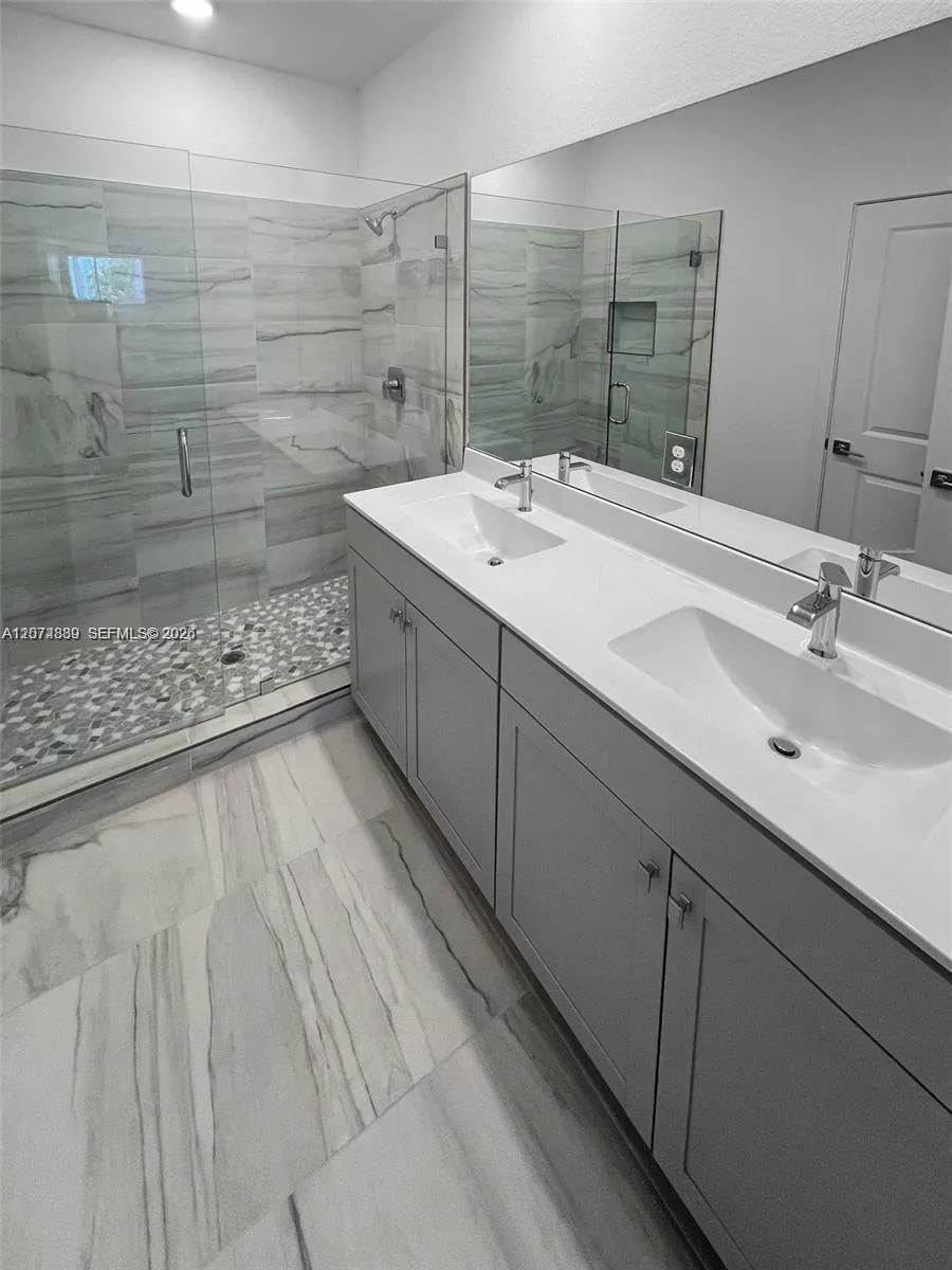 17025 1st Street Pembroke Pines, FL 33027