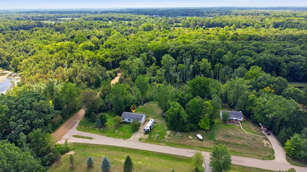 11426 Ravenswood Lane Holly Township, MI 48442