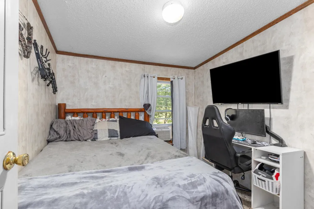 11847 E 7 Mile Road Dover Township, MI 49688