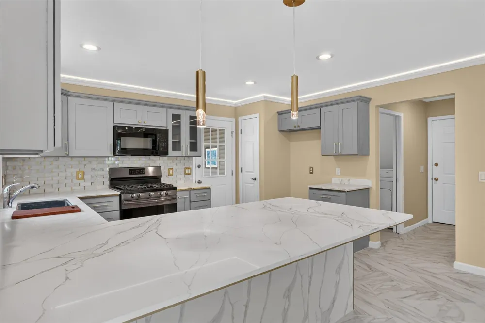 7521 Mac Arthur Lane Portage City, MI 49024