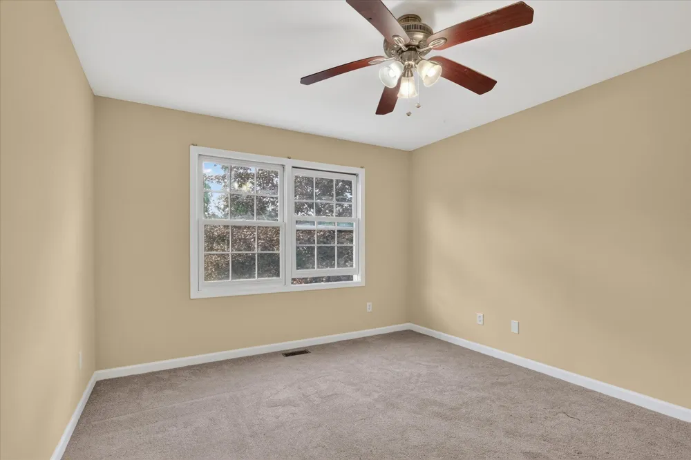 7521 Mac Arthur Lane Portage City, MI 49024