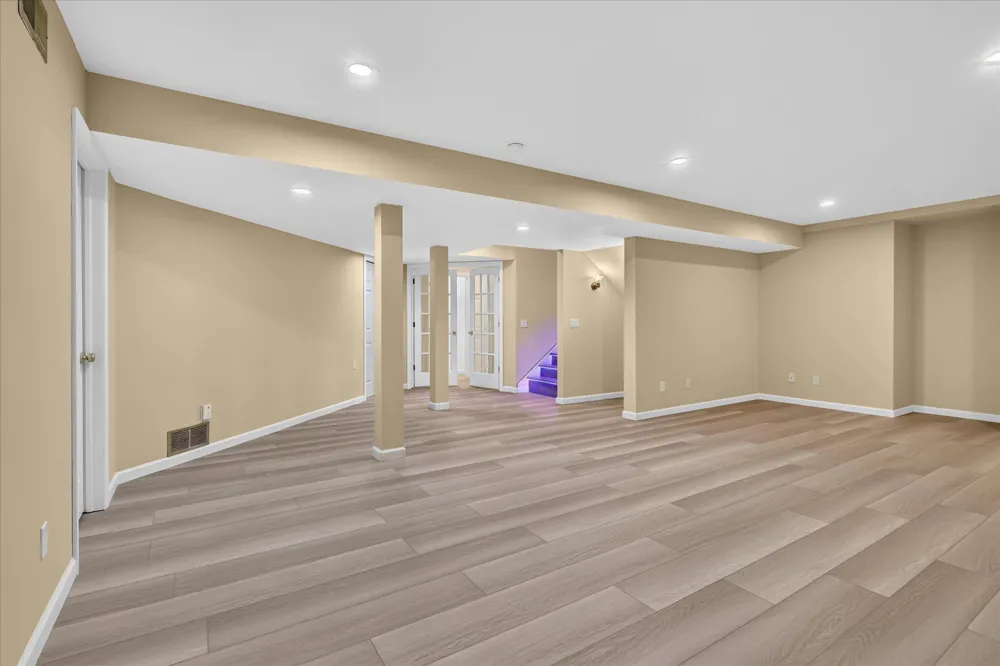 7521 Mac Arthur Lane Portage City, MI 49024