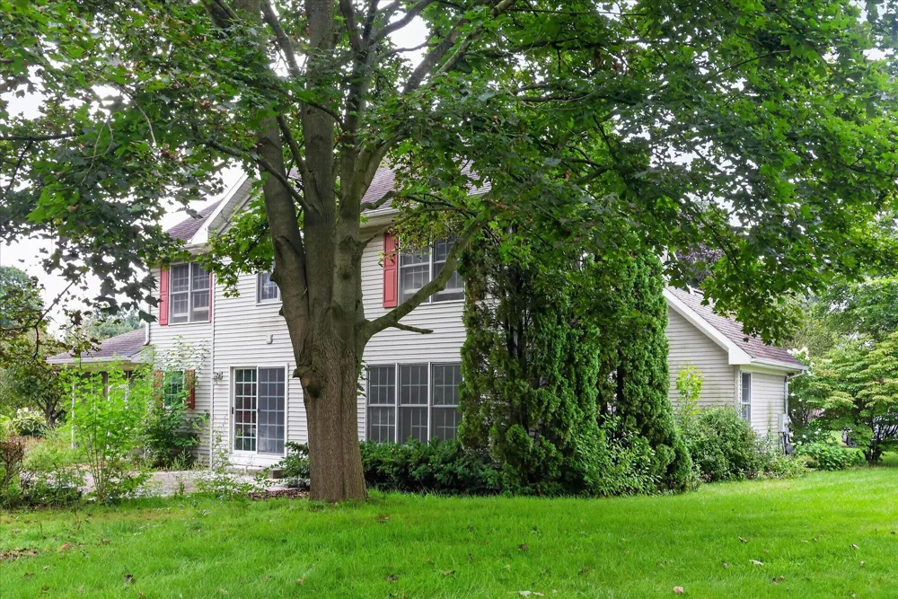 7521 Mac Arthur Lane Portage City, MI 49024