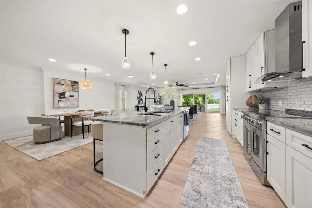 1907 BAY BOULEVARD Indian Rocks Beach, FL 33785