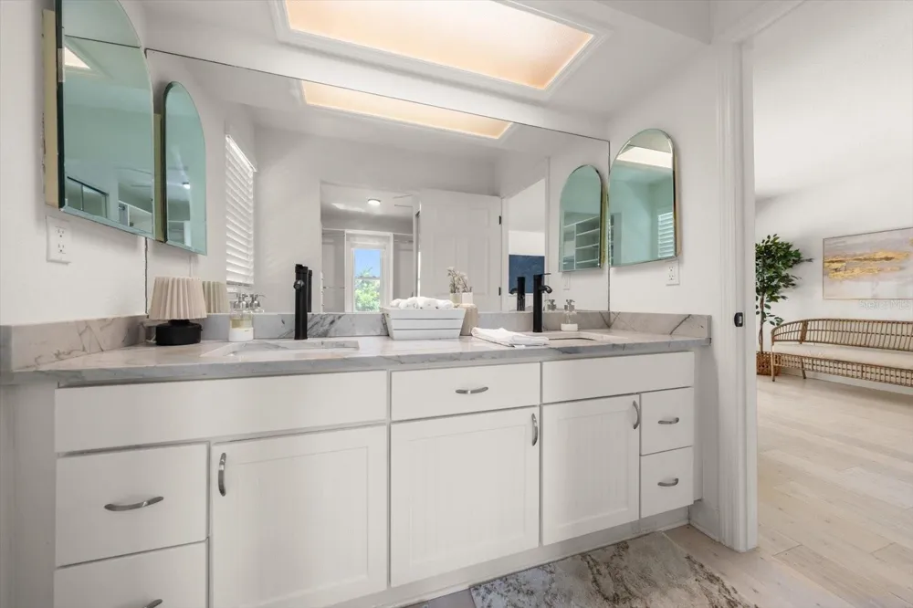 1907 BAY BOULEVARD Indian Rocks Beach, FL 33785