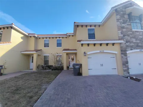 1423 PACIFIC ROAD