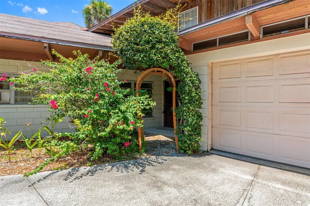 1230 S ORLANDO AVENUE Cocoa Beach, FL 32931