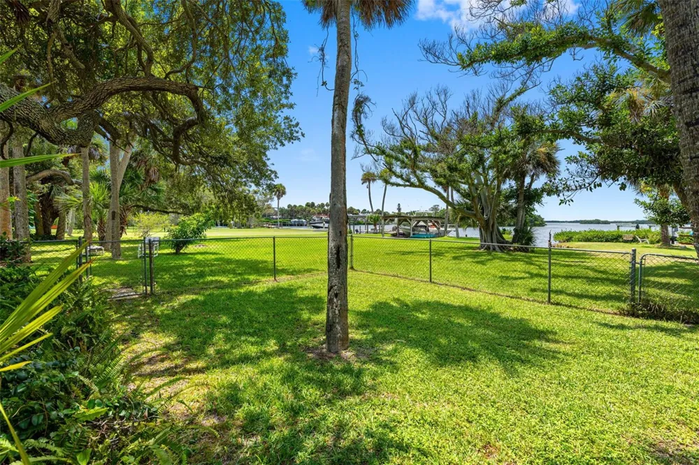 1230 S ORLANDO AVENUE Cocoa Beach, FL 32931