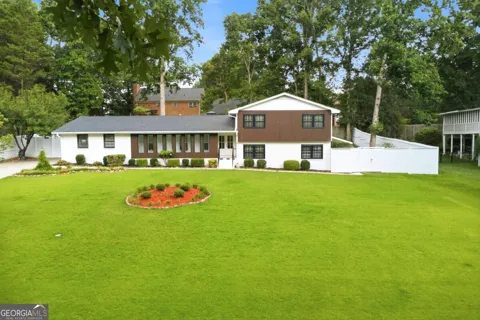 2220 Spring Mill CV