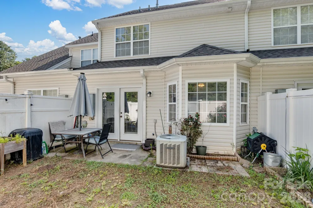 348 Valley Brook Lane SE Concord, NC 28025