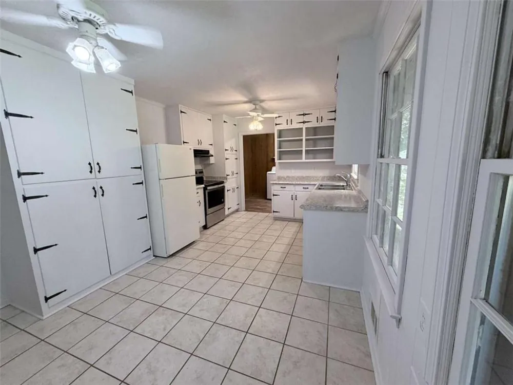 1514 NW Humphries Road NW Conyers, GA 30012