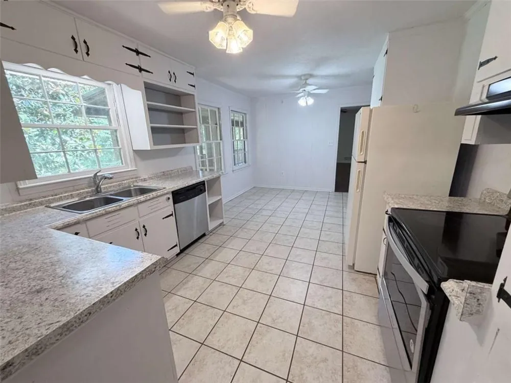 1514 NW Humphries Road NW Conyers, GA 30012