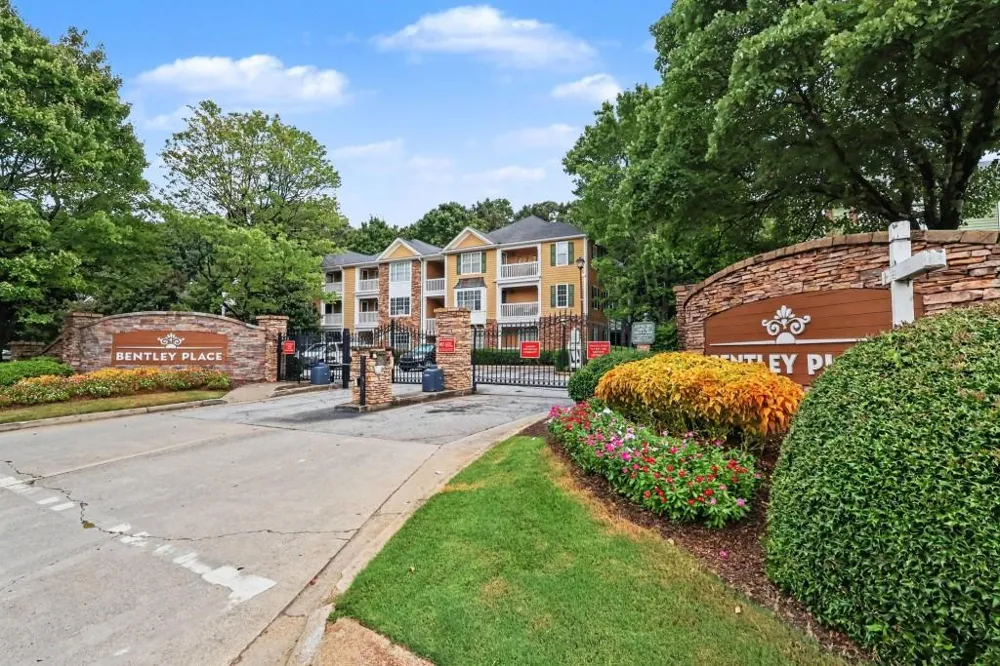 121 Bentley Place Tucker, GA 30084