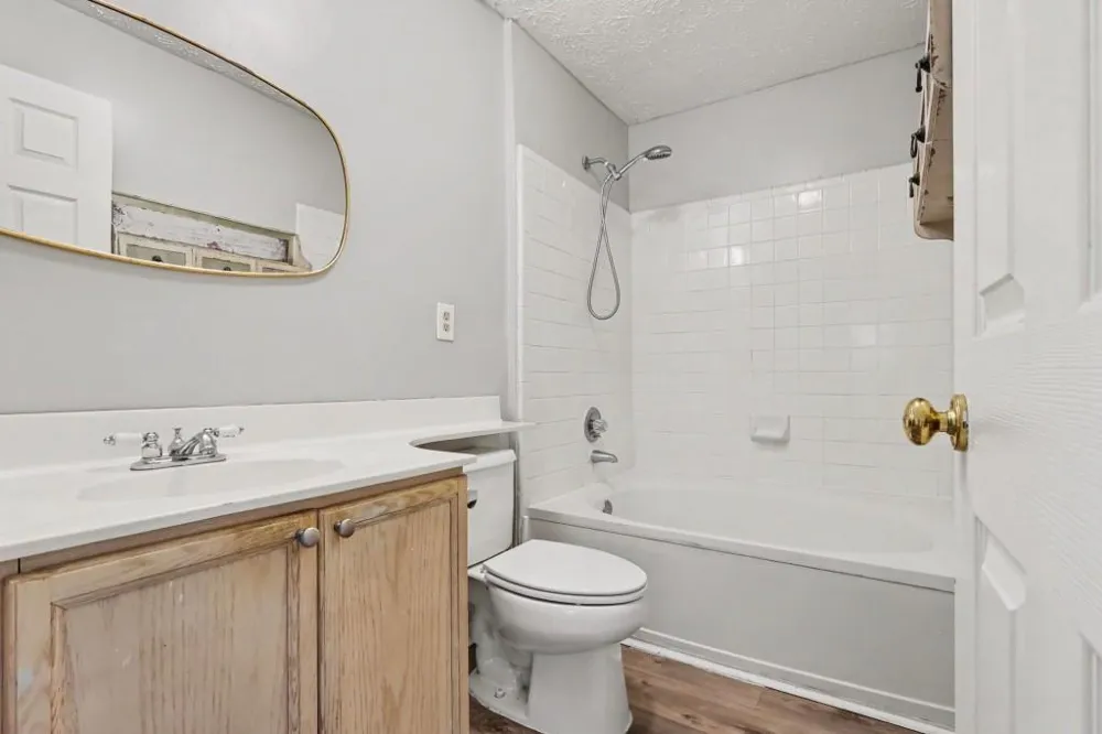 121 Bentley Place Tucker, GA 30084
