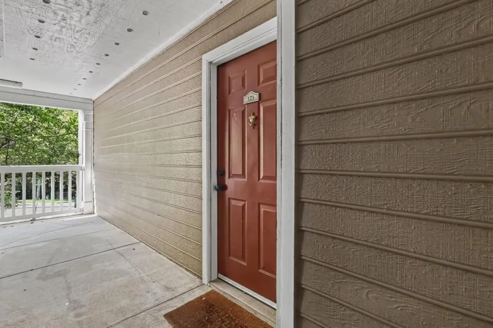121 Bentley Place Tucker, GA 30084