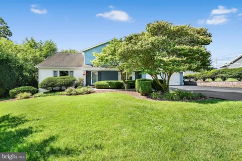 30 W ELM STREET