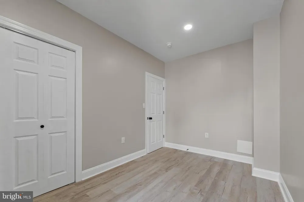 5820 12TH STREET Philadelphia, PA 19141
