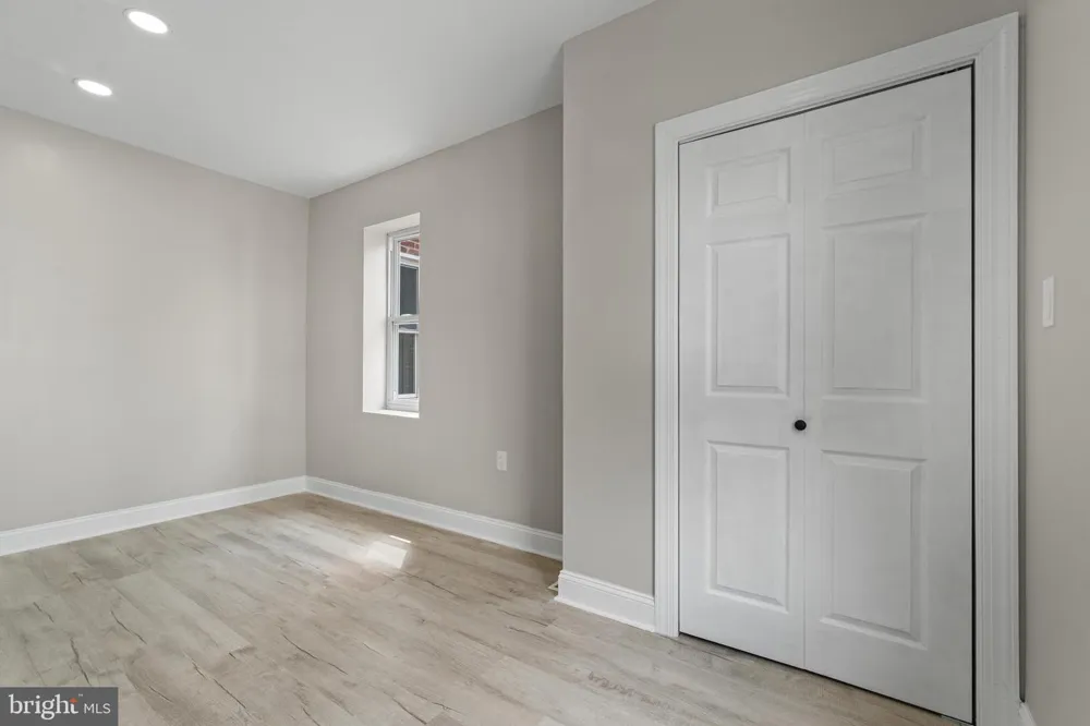 5820 12TH STREET Philadelphia, PA 19141