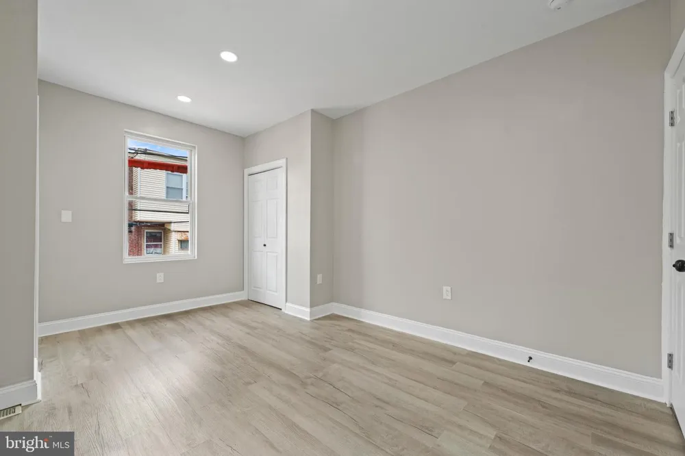 5820 12TH STREET Philadelphia, PA 19141