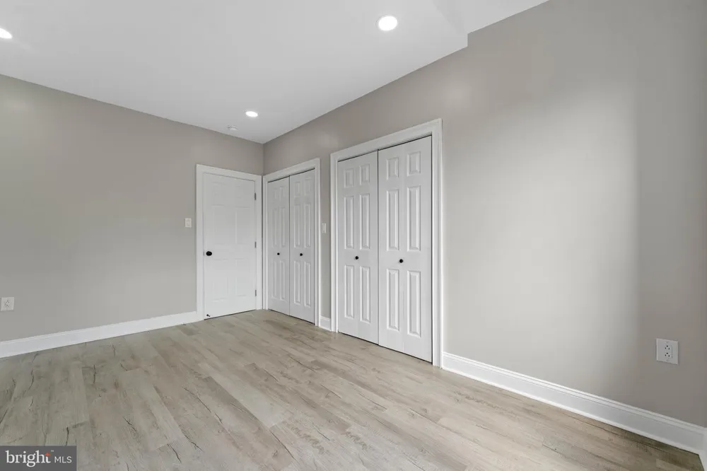 5820 12TH STREET Philadelphia, PA 19141
