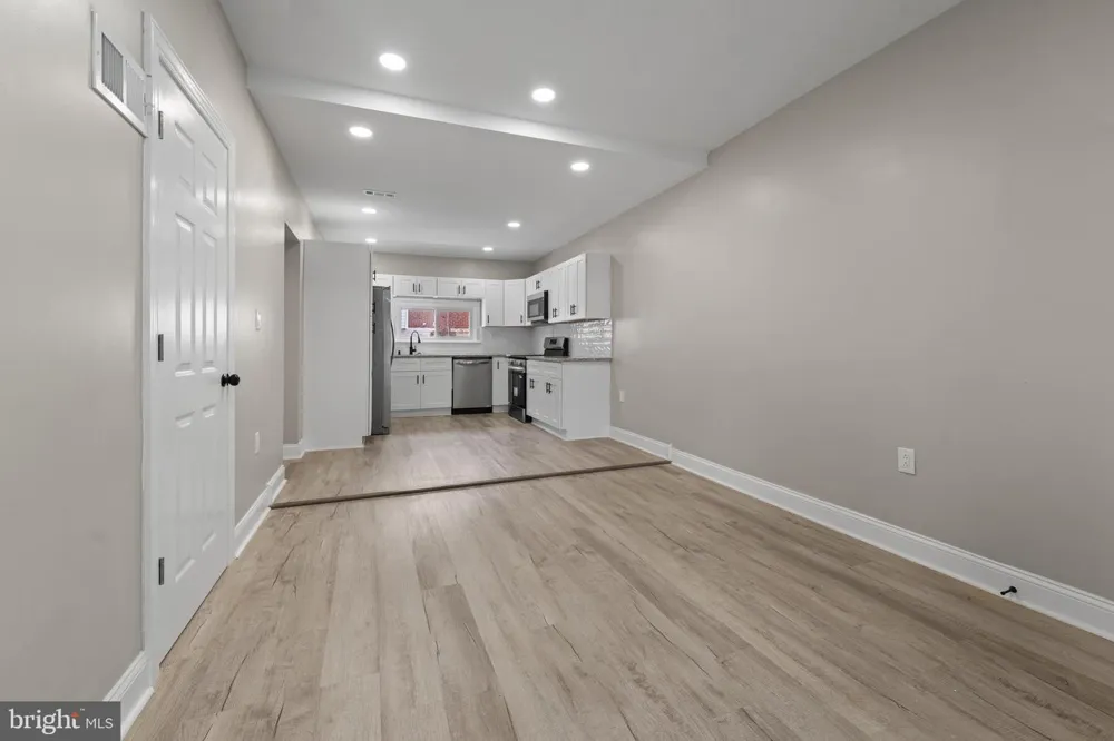 5820 12TH STREET Philadelphia, PA 19141