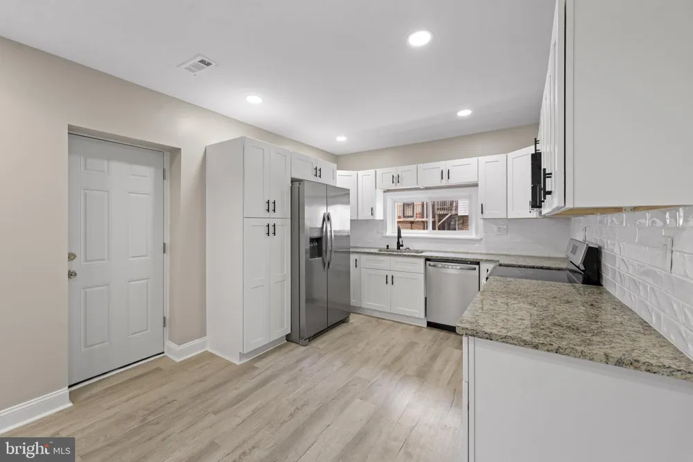 5820 12TH STREET Philadelphia, PA 19141