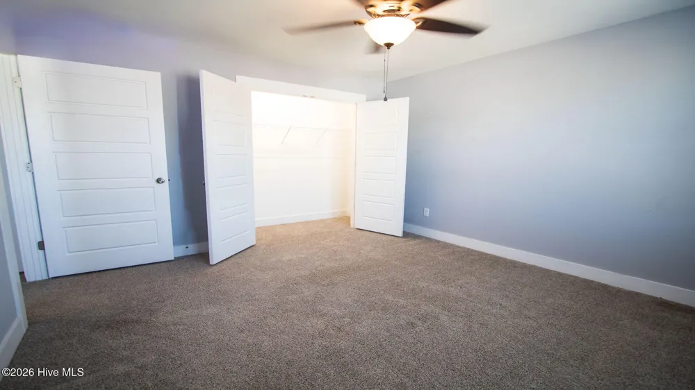 279 E Ivybridge Drive Hubert, NC 28539