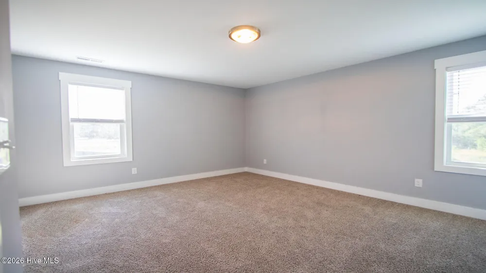 279 E Ivybridge Drive Hubert, NC 28539