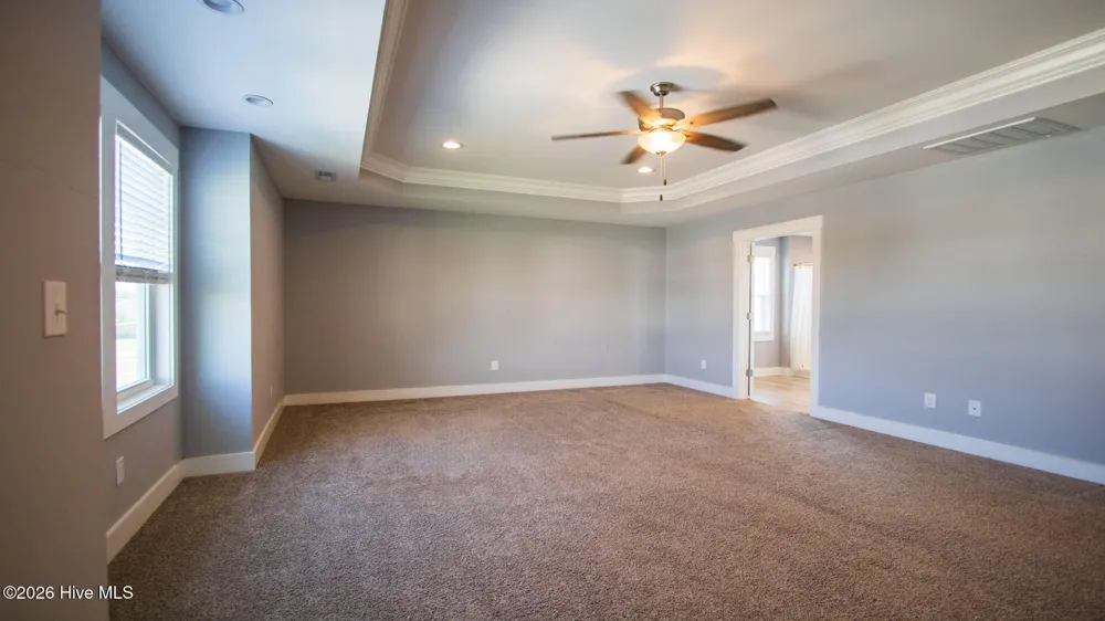 279 E Ivybridge Drive Hubert, NC 28539
