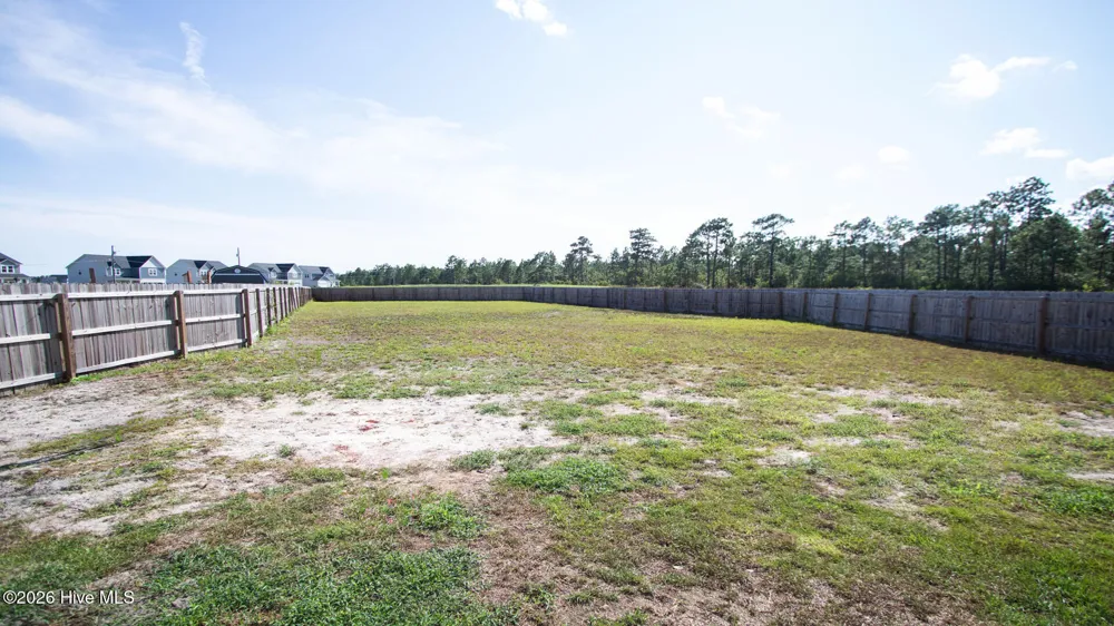 279 E Ivybridge Drive Hubert, NC 28539
