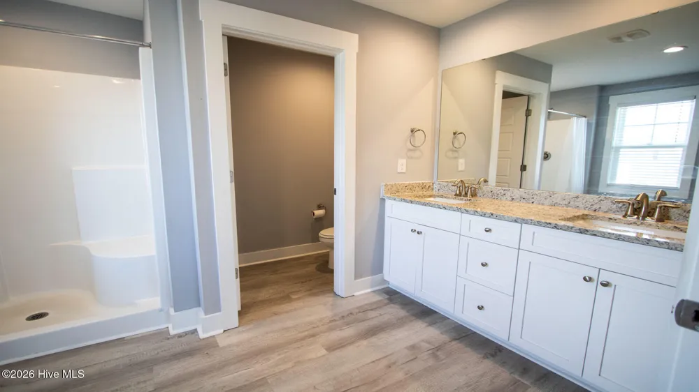 279 E Ivybridge Drive Hubert, NC 28539