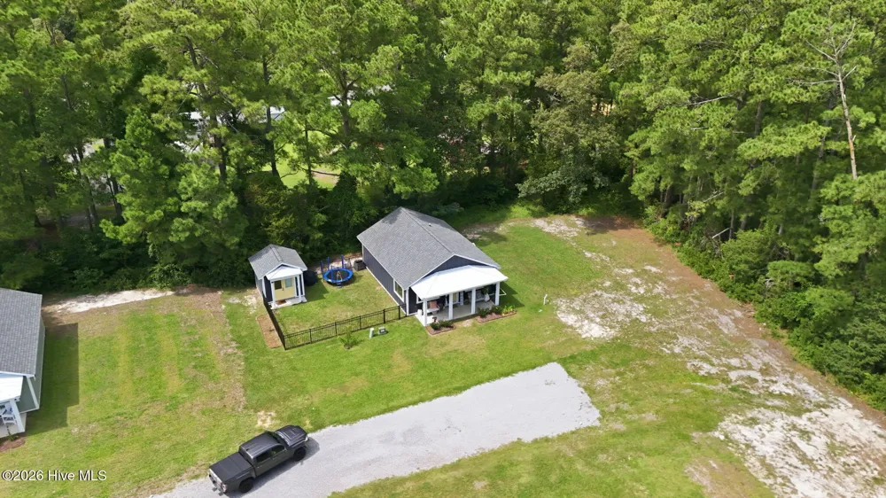 183 Long Pond Loop Swansboro, NC 28584