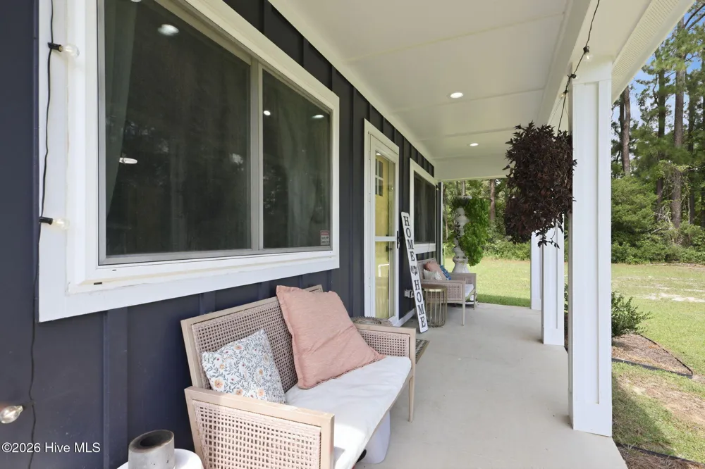 183 Long Pond Loop Swansboro, NC 28584