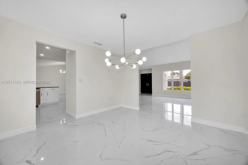 8503 SW 83rd St Miami, FL 33143