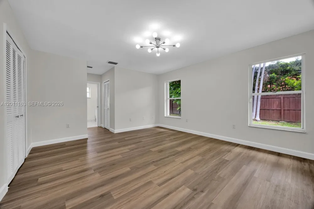 8503 SW 83rd St Miami, FL 33143